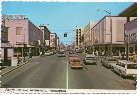 Pacific Avenue, Bremerton, Washington - vintage postcard
